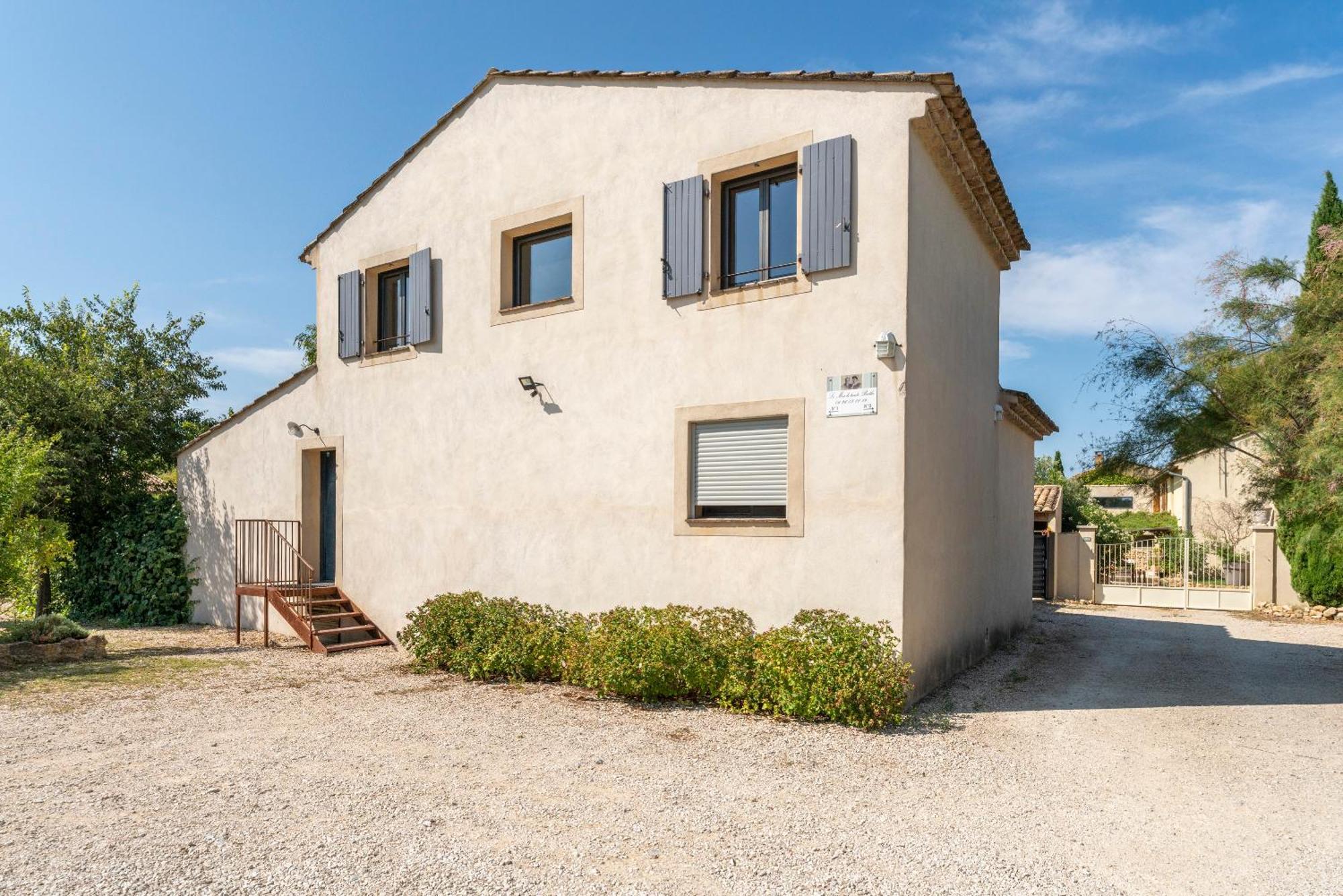 L'Ensemble Du Gite De Tante Berthe Camaret-sur-Aigues Exteriör bild